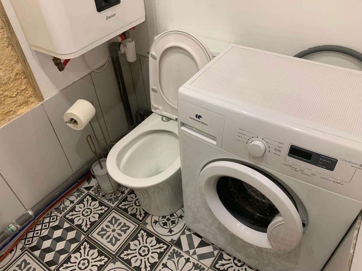 Chambre Avec Salle De Bain Et Cuisine Privee Centre Ville Historique Avec Climatisation Et Patio Burdeos Exterior foto